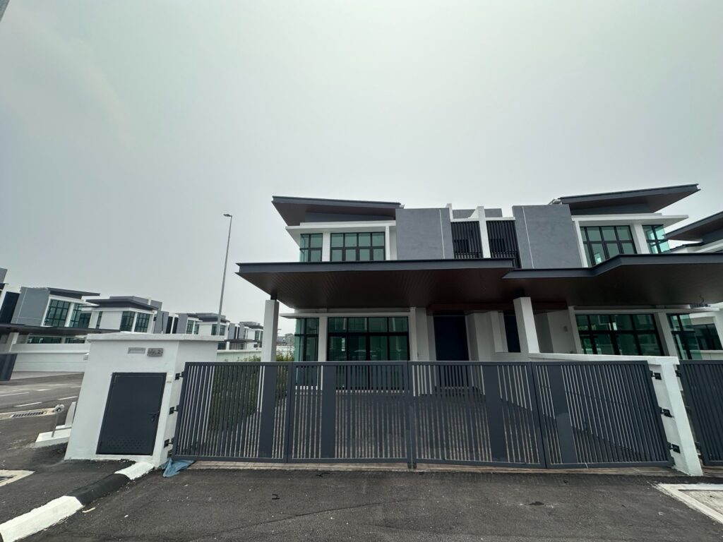 VILLA D’POLO TIGER LANE IPOH – DOUBLE STOREY SEMI – D CORNER LOT