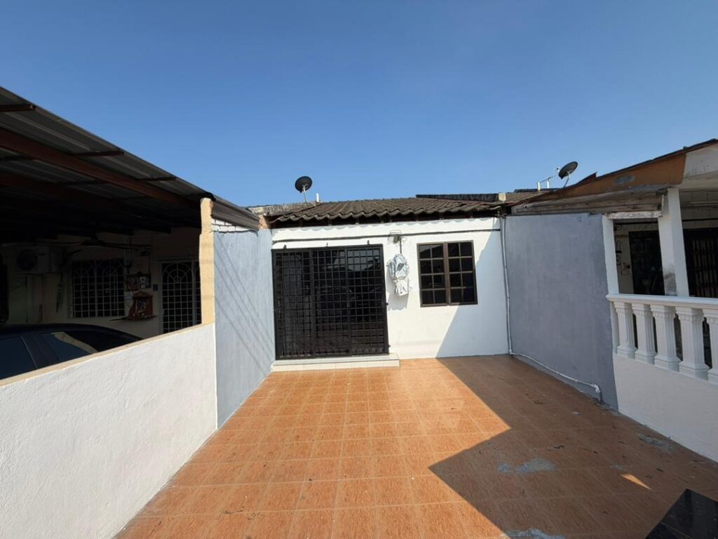 TAMAN PERTAMA – SINGLE STOREY TERRACE